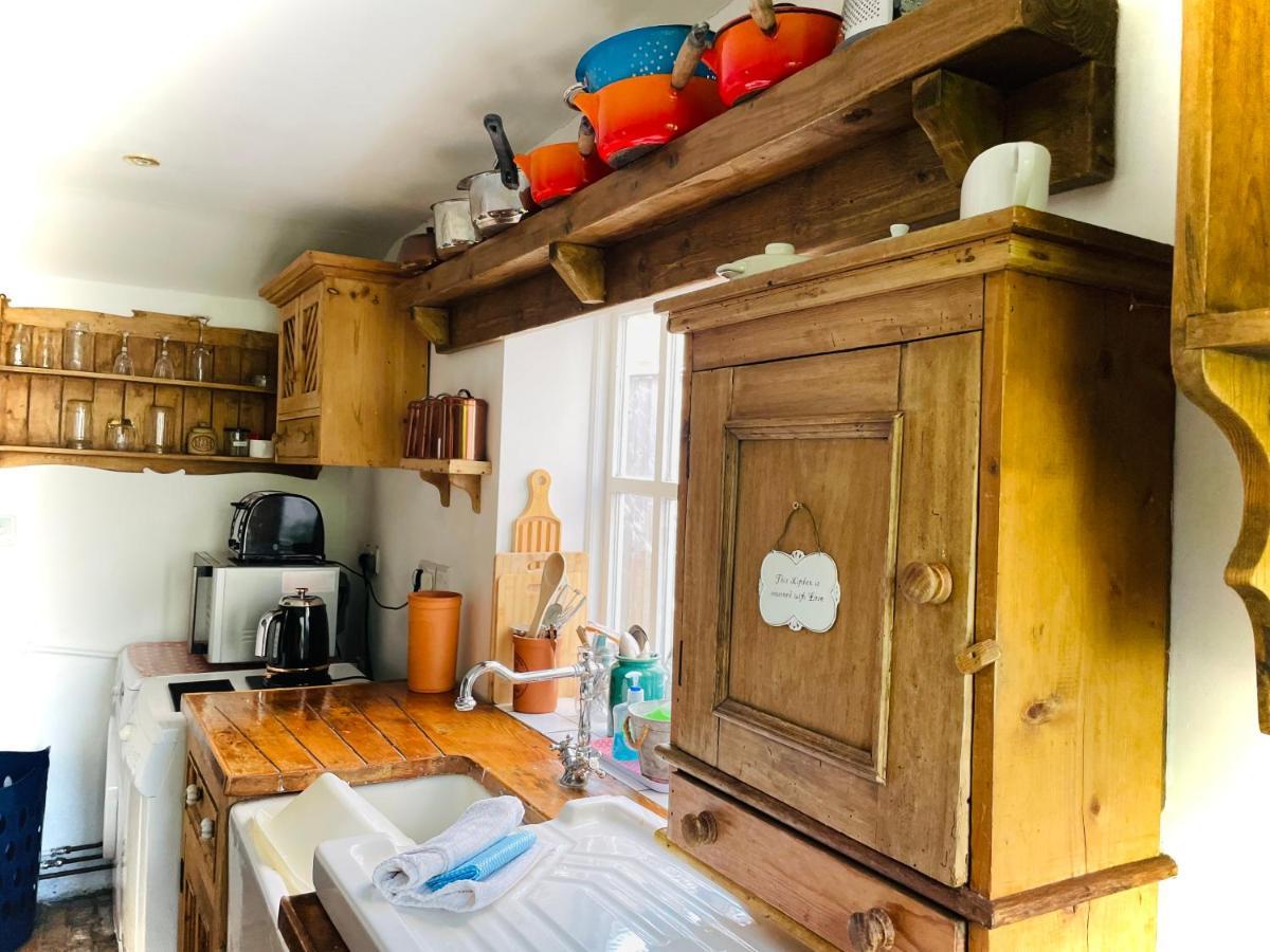 The Beehive, Ground Floor Apartment In Norfolk, No Shared Amenities Downham Market Luaran gambar